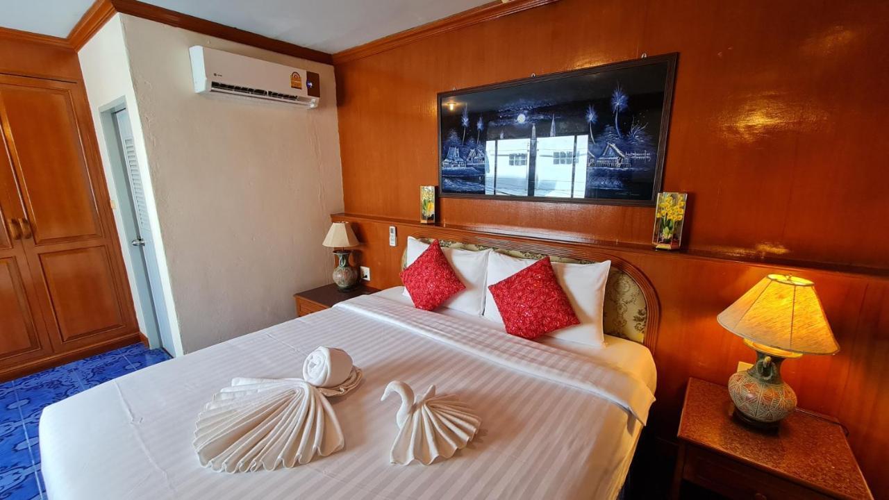 Vech Guesthouse Patong Eksteriør billede