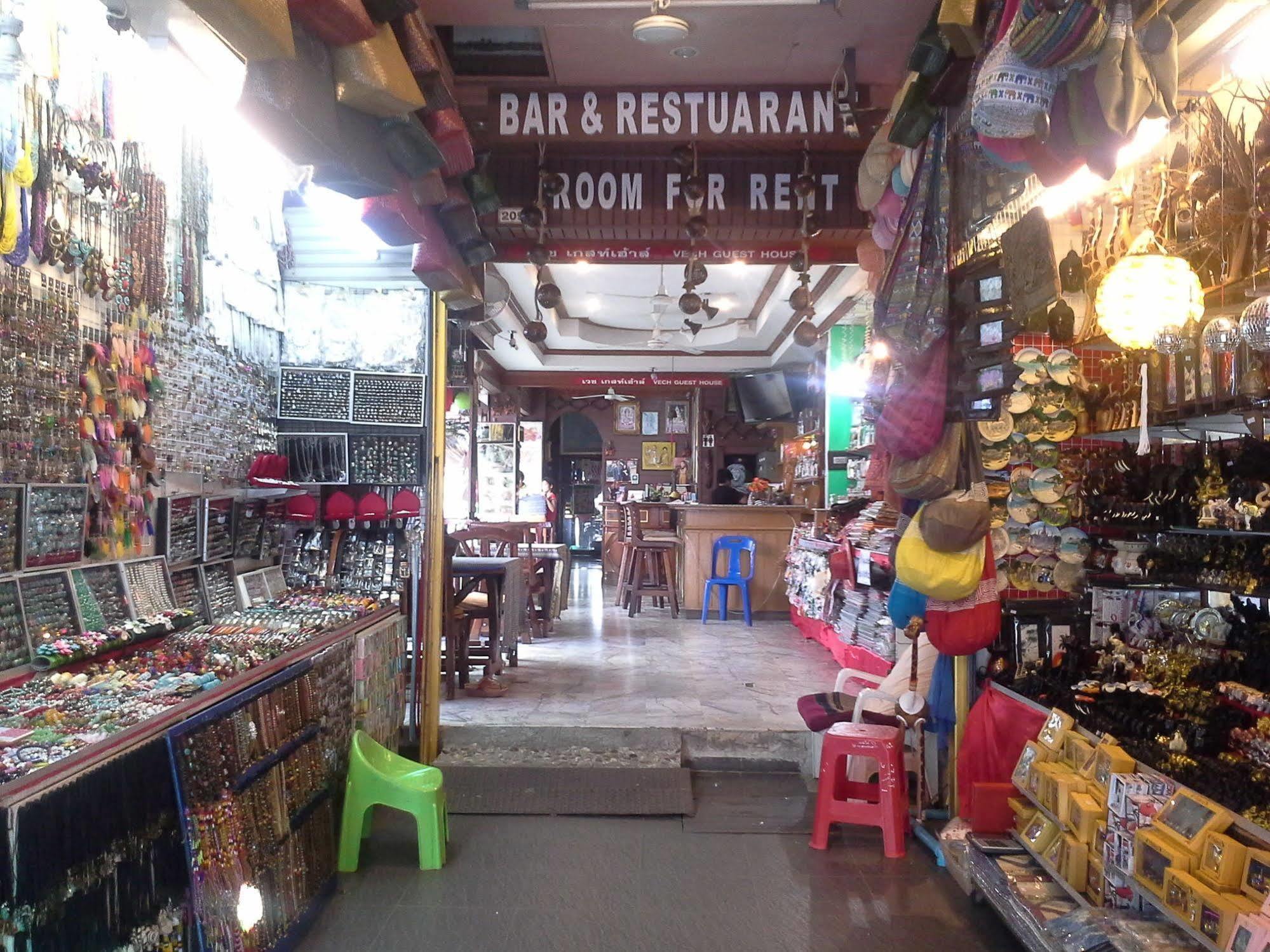 Vech Guesthouse Patong Eksteriør billede
